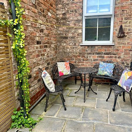 Bootham Apartment 32 - Free Parking - Five Minute Walk To York Minster Bagian luar foto