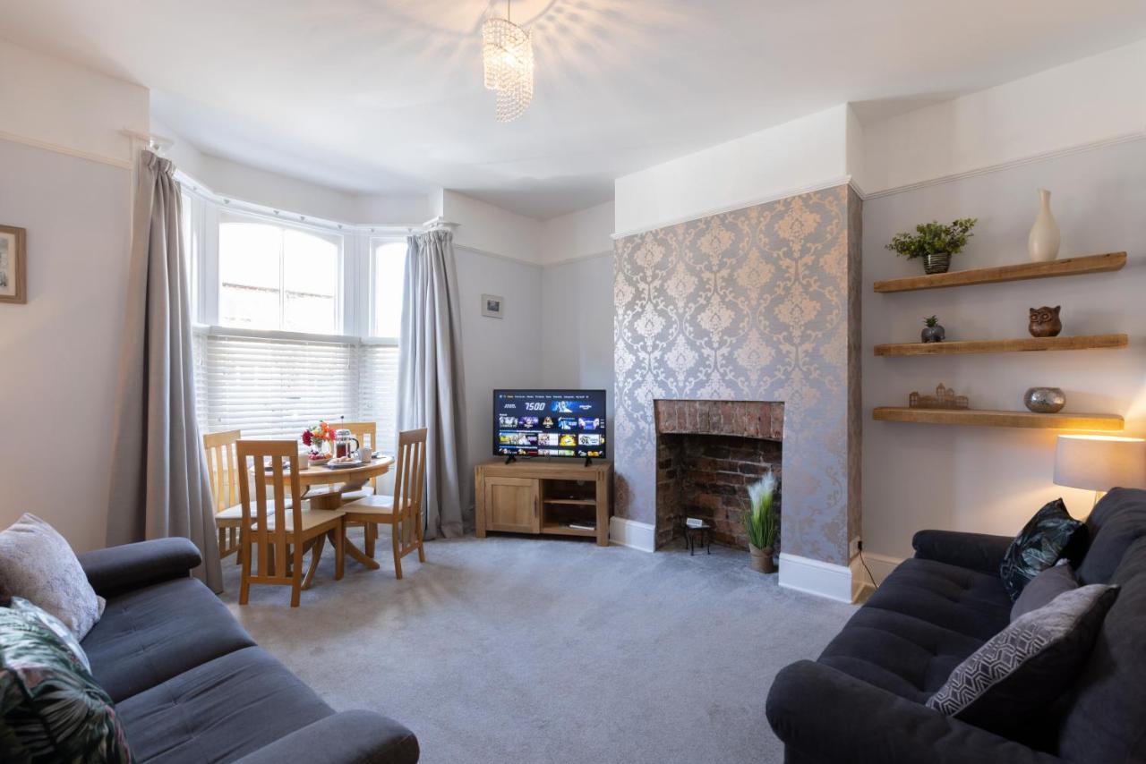 Bootham Apartment 32 - Free Parking - Five Minute Walk To York Minster Bagian luar foto