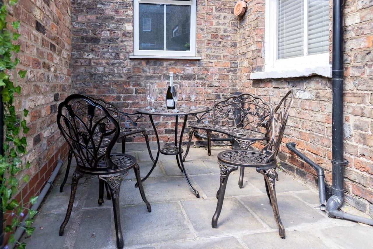 Bootham Apartment 32 - Free Parking - Five Minute Walk To York Minster Bagian luar foto